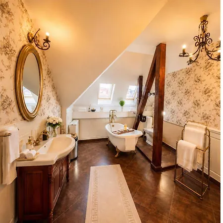 Apartment Authentic Heritage - Historic Views - Private Parking & Special Pool And Rates *