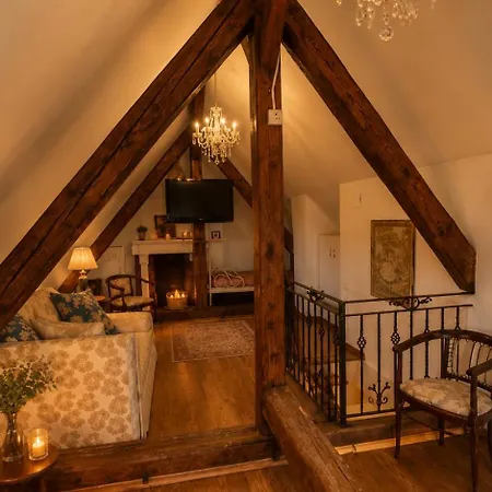 Authentic Heritage - Historic Views - Private Parking & Special Pool And Rates * Brasov