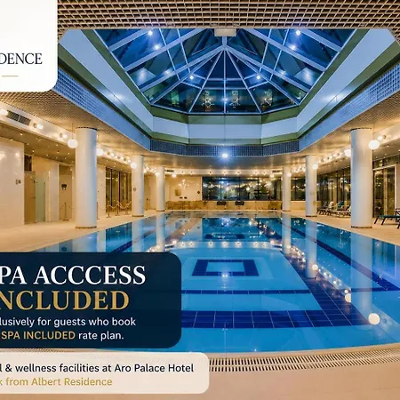 Authentic Heritage - Historic Views - Private Parking & Special Pool And Rates