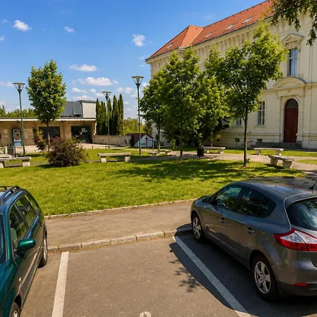 Apartment Authentic Heritage - Historic Views - Private Parking & Special Pool And Rates Brasov